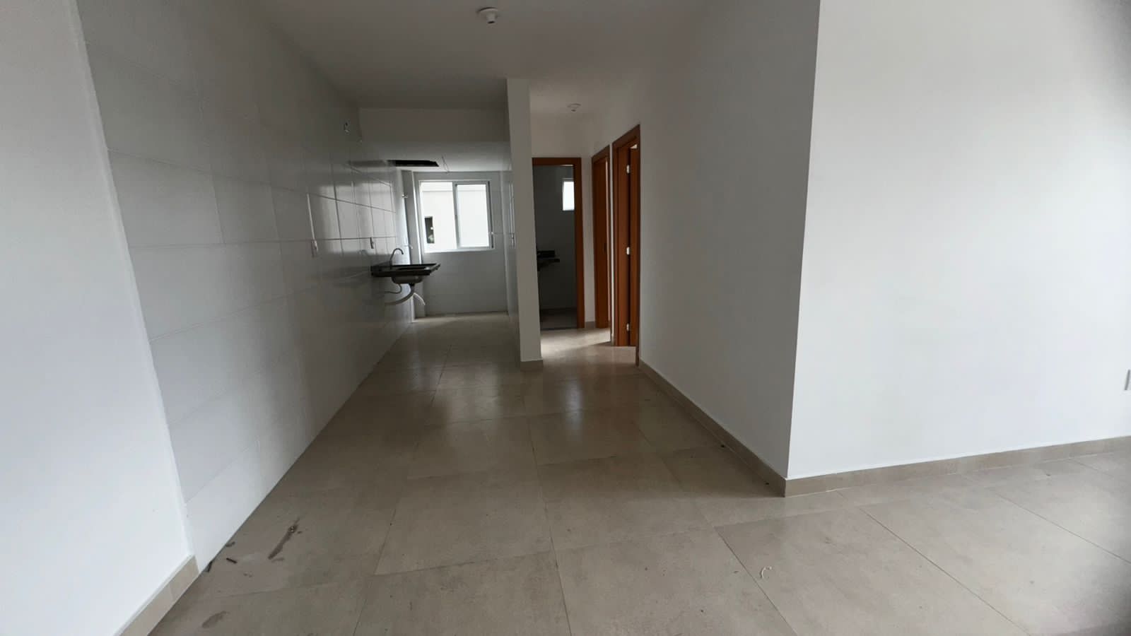 Dois quartos (um suíte) no bairro Aeroporto