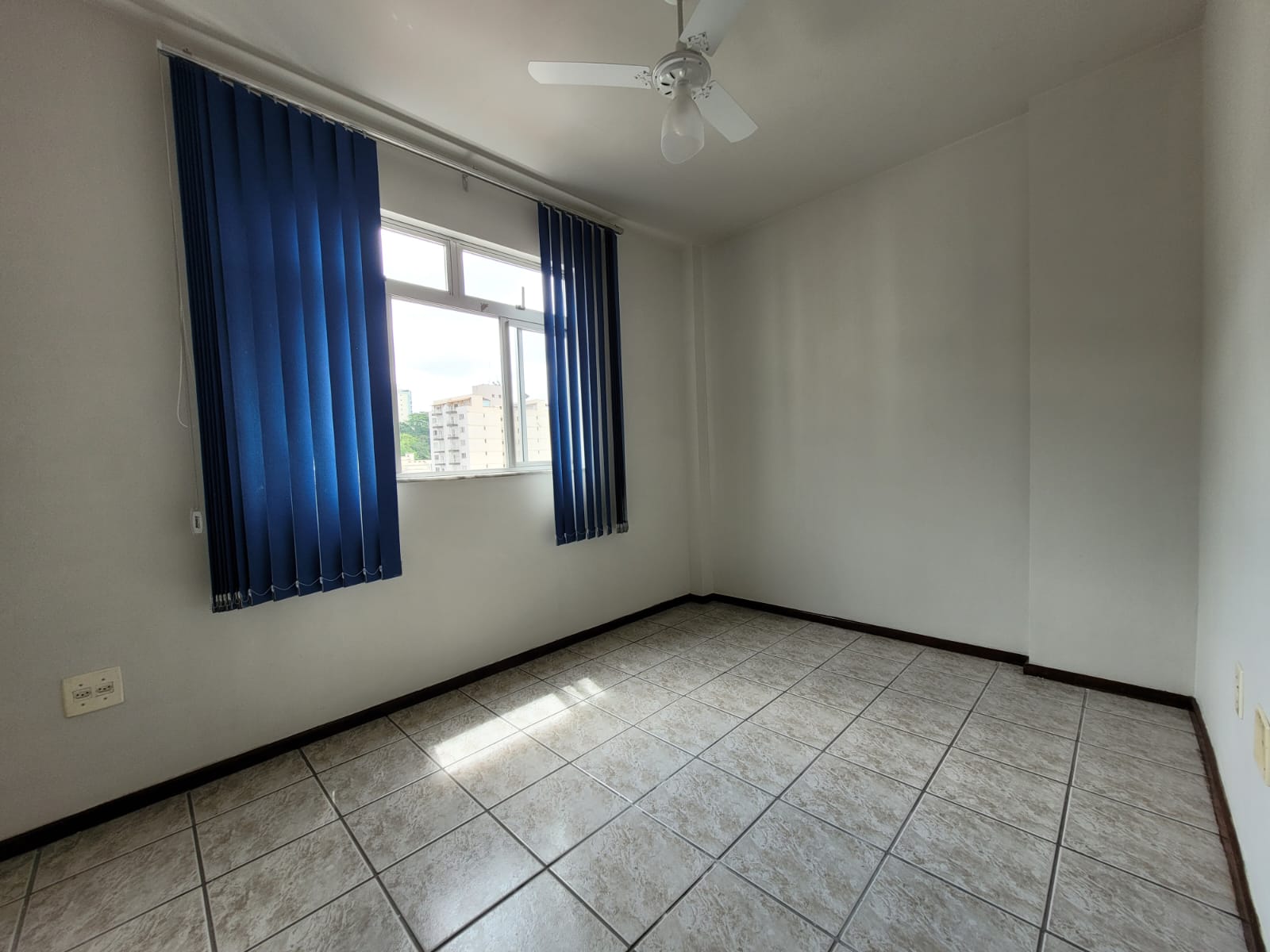 Cobertura com 2 dormitórios à venda, 90,0 m²por R$ 349.000,00 - Centro - Juiz de Fora/MG