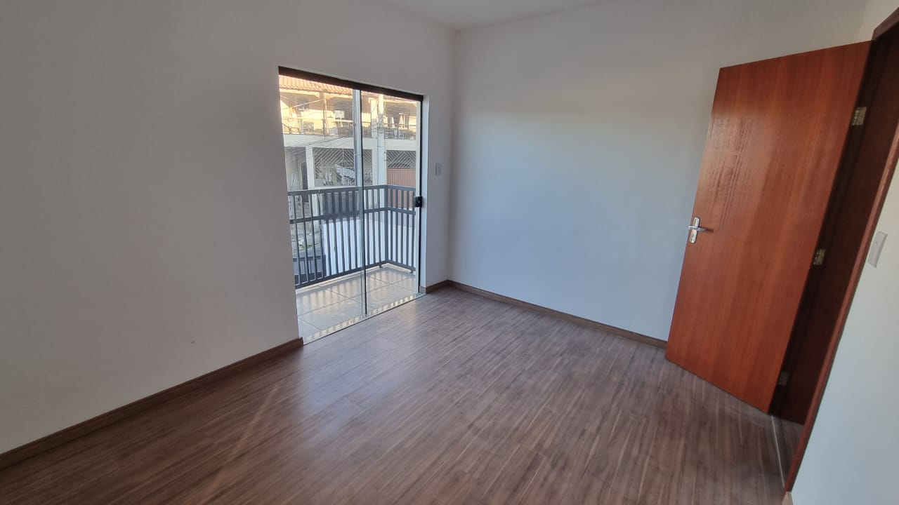 Casa com 2 dormitórios,  à venda, 71 m² por R$ 279.000 - Parque Independência - Juiz de Fora/MG