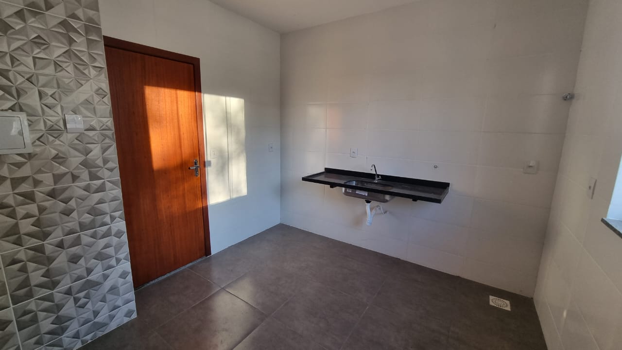 Casa com 2 dormitórios,  à venda, 71 m² por R$ 279.000 - Parque Independência - Juiz de Fora/MG