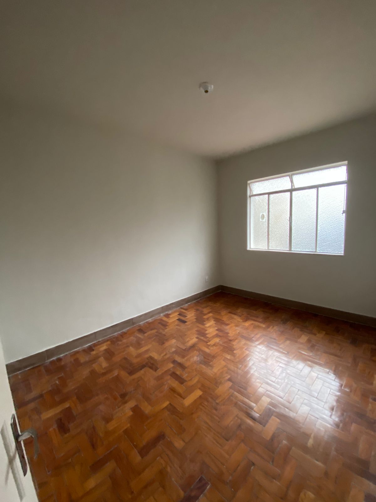 Casa com 03 dormitórios para alugar, 80 m² por R$ 1.558,00/mês - Bairu - Juiz de Fora/MG
