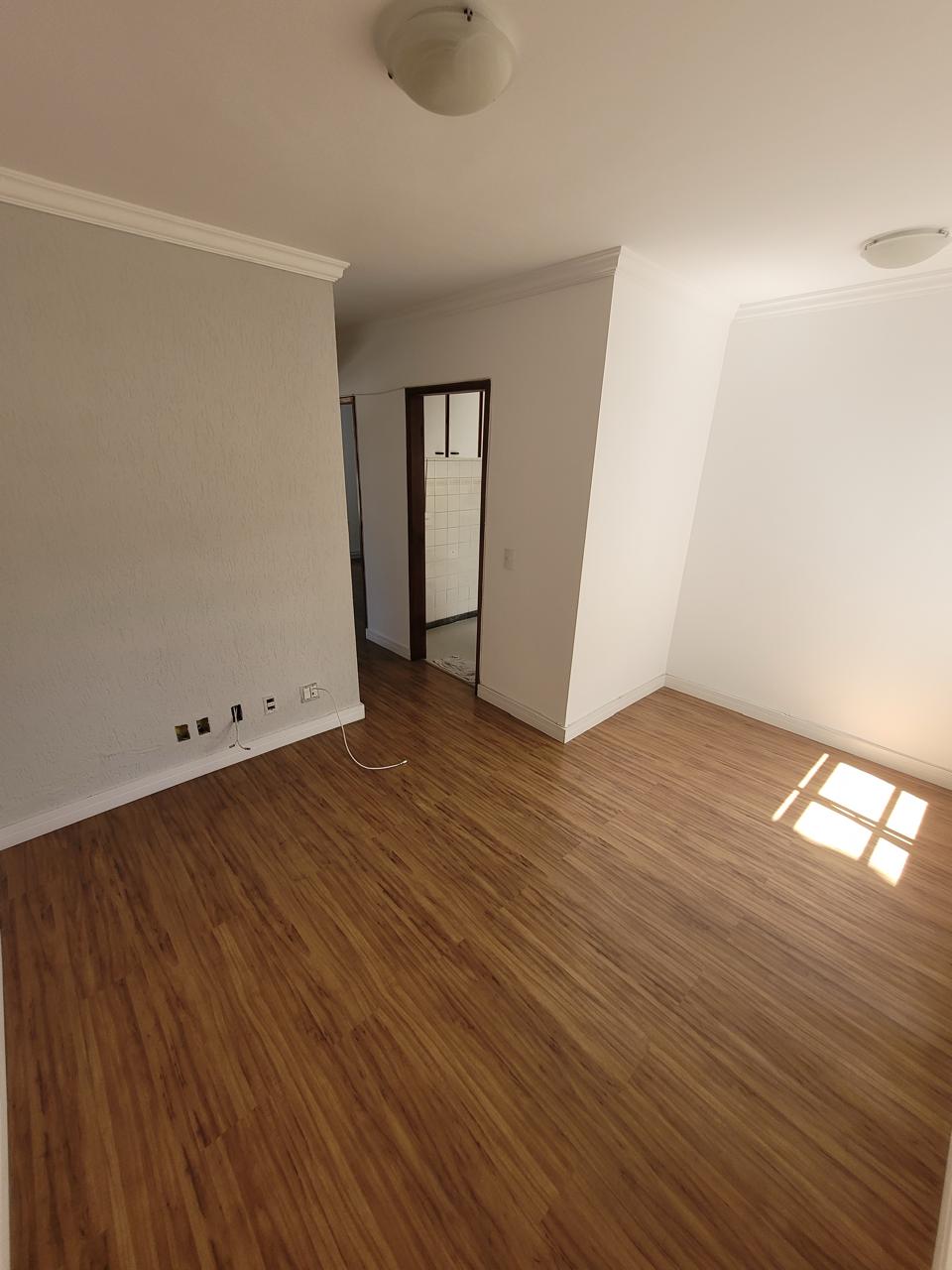 Apartamento com 2 Quartos e 1 banheiro à Venda, 68 m² por R$ 245.000