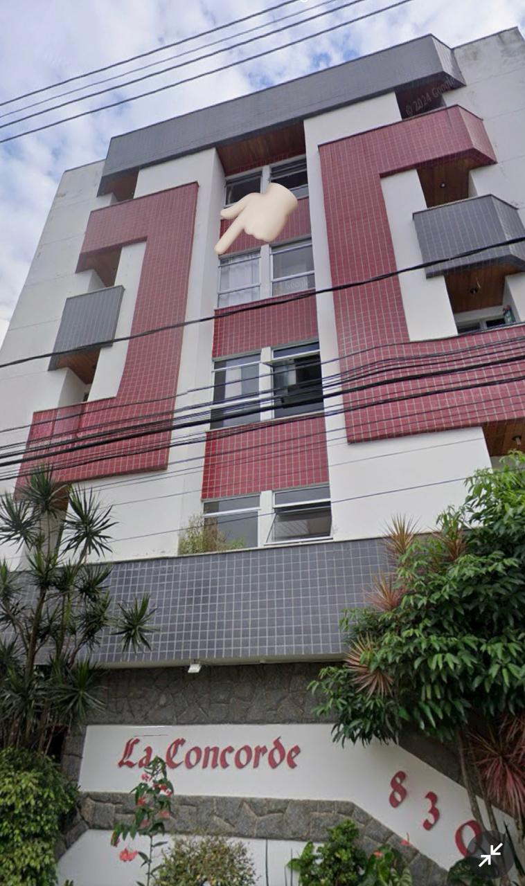 Apartamento com 2 Quartos e 1 banheiro à Venda, 68 m² por R$ 245.000