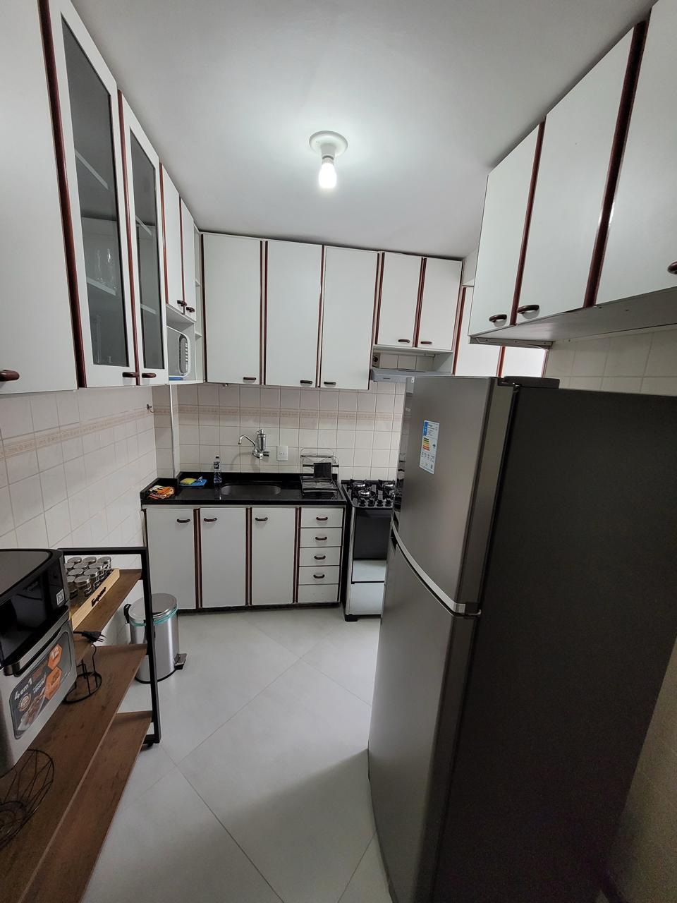 Apartamento com 2 Quartos e 1 banheiro à Venda, 68 m² por R$ 245.000