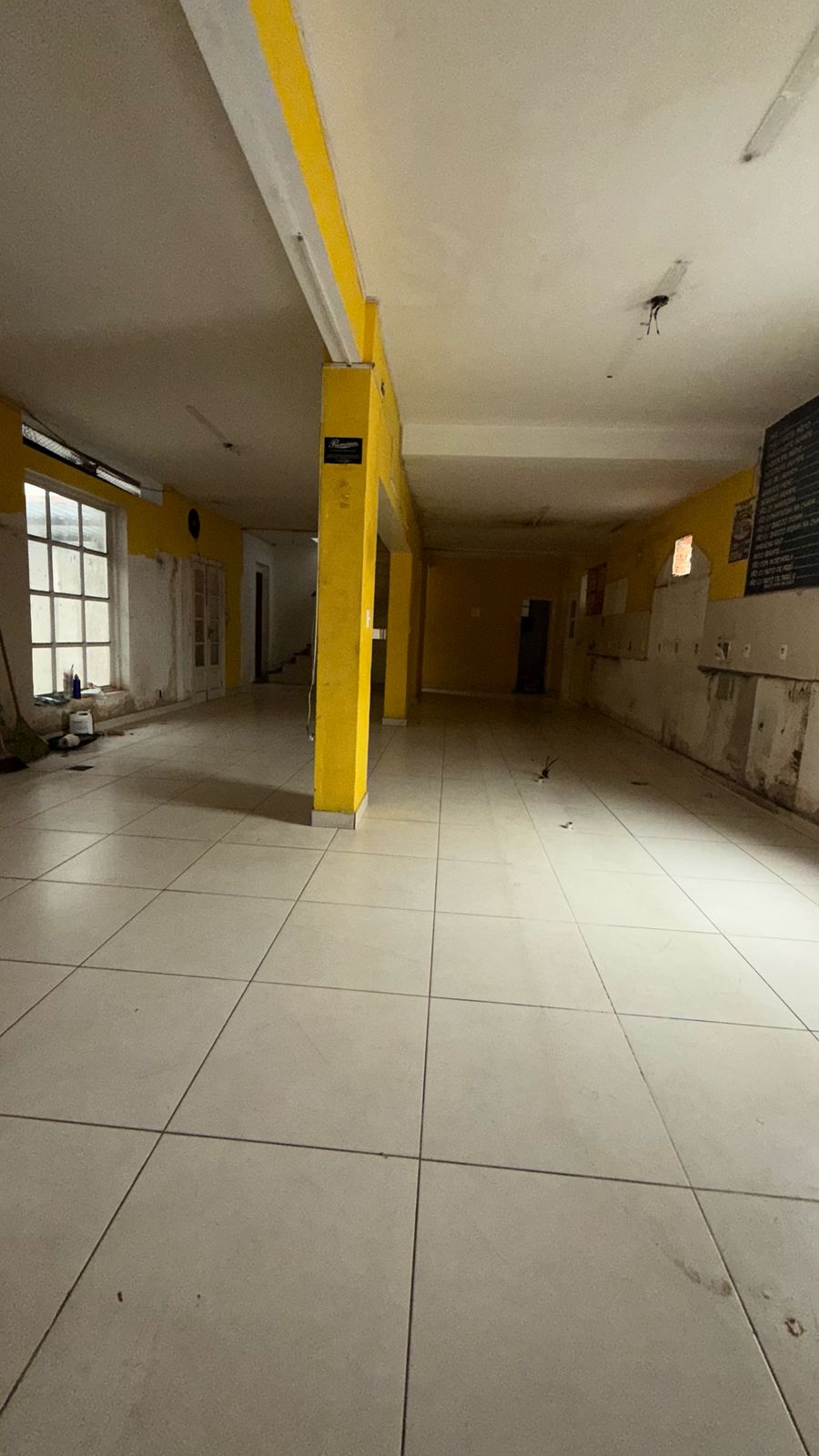 Ponto comercial para alugar a partir de R$ 4.000,00/mês - Centro - Juiz de Fora/MG