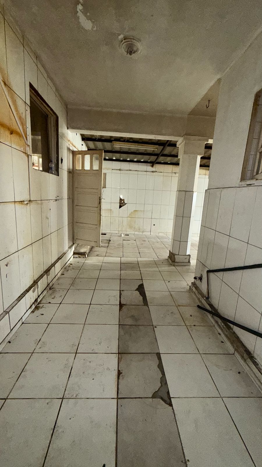 Ponto comercial para alugar a partir de R$ 4.000,00/mês - Centro - Juiz de Fora/MG