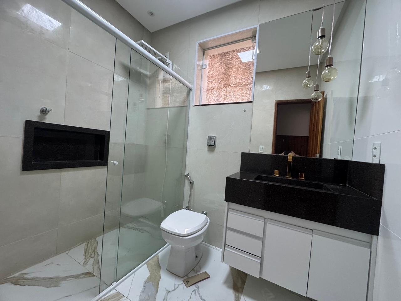 Casa com 04 dormitórios para alugar, 220 m² por R$ 3.500,00/mês - Vitorino Braga - Juiz de Fora/MG