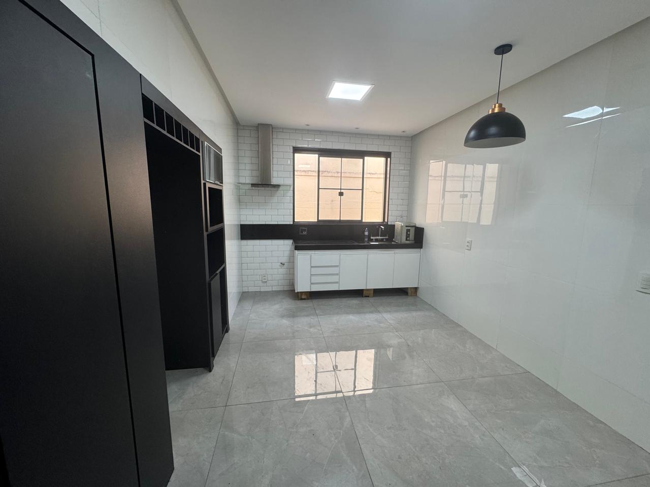 Casa com 04 dormitórios para alugar, 220 m² por R$ 3.500,00/mês - Vitorino Braga - Juiz de Fora/MG