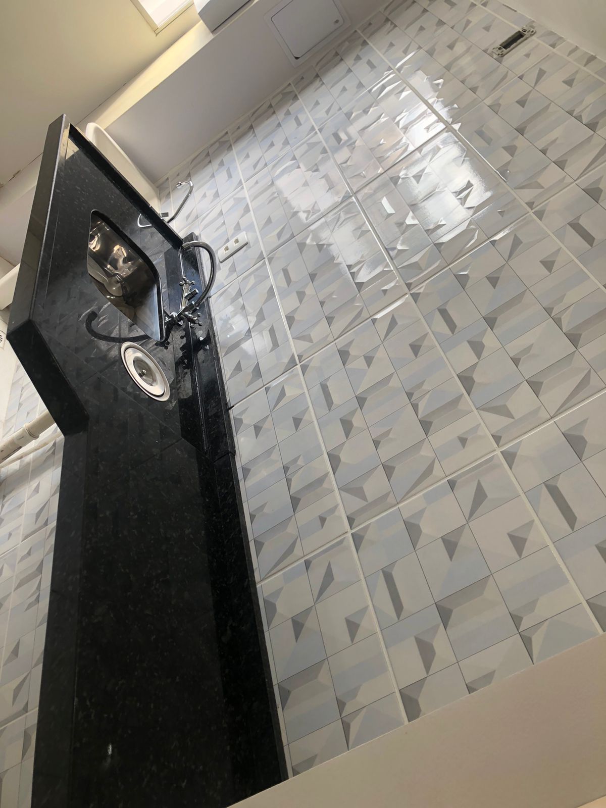 Apartamento com 02 dormitórios para alugar, 45 m² por R$ 1.310,70/mês - Mariano Procópio - Juiz de Fora/MG