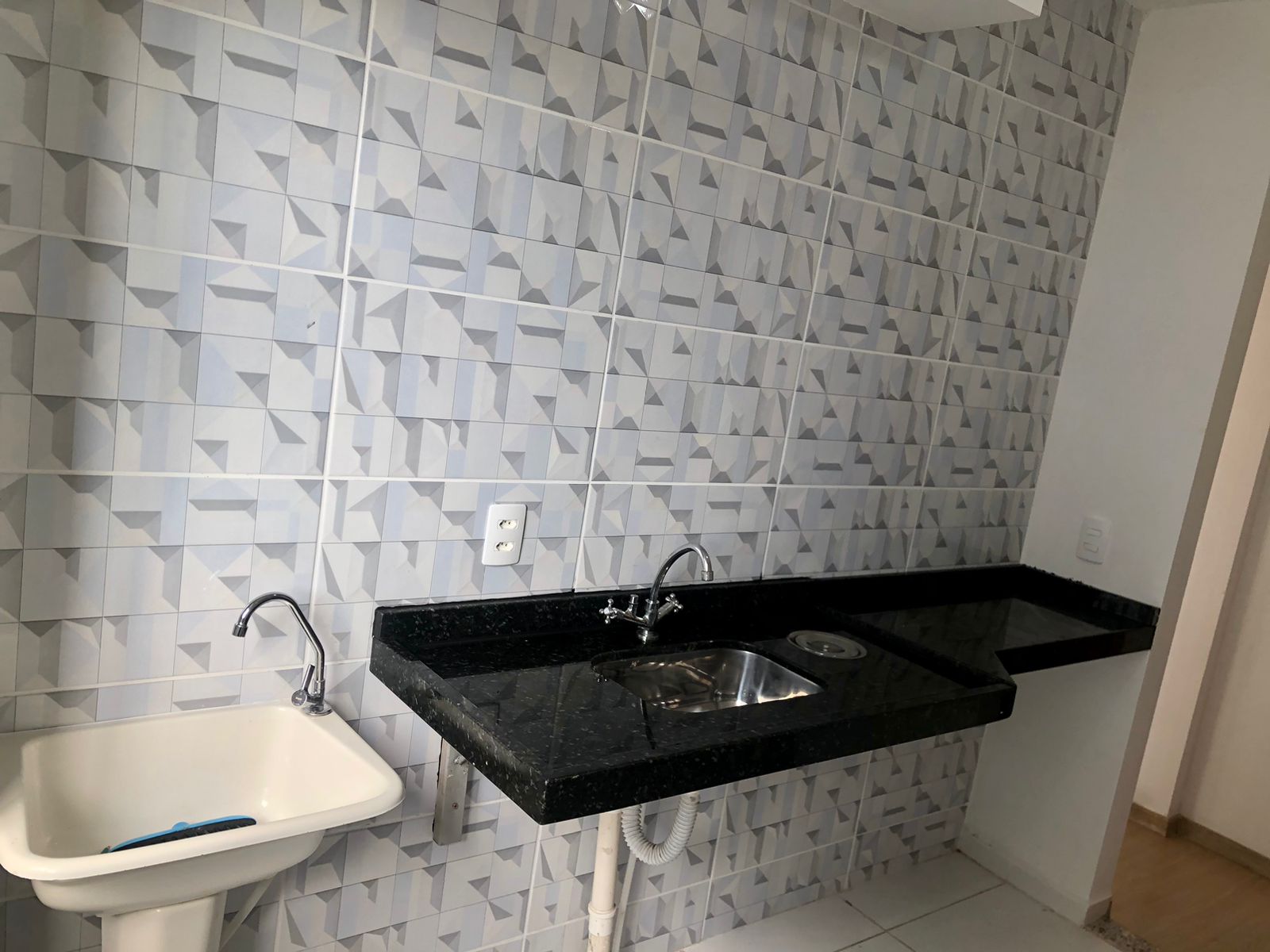 Apartamento com 02 dormitórios para alugar, 45 m² por R$ 1.310,70/mês - Mariano Procópio - Juiz de Fora/MG