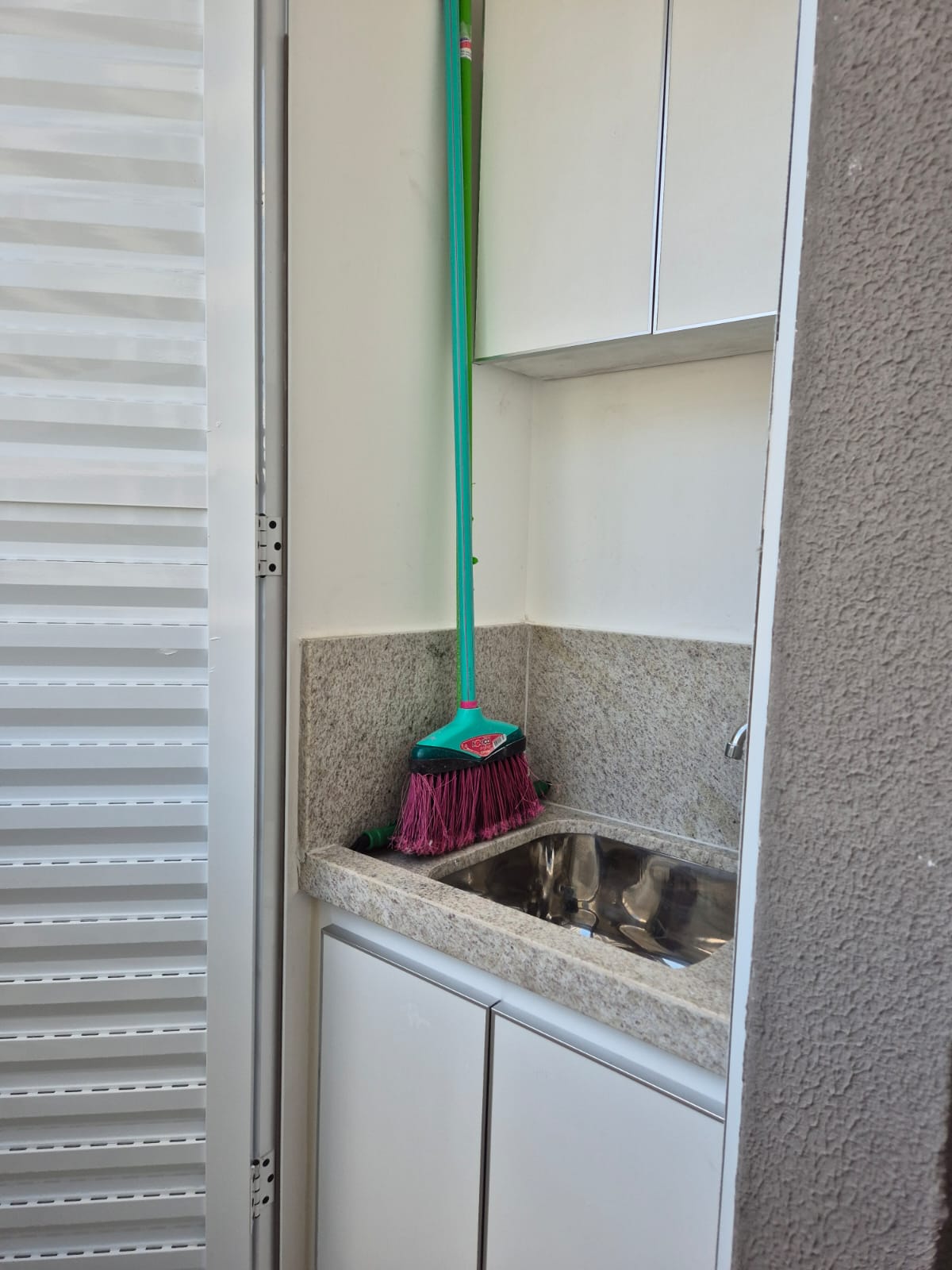 Apartamento com 01 dormitório para alugar, 42 m² por R$ 2.582,23/mês -Centro - Juiz de Fora/MG