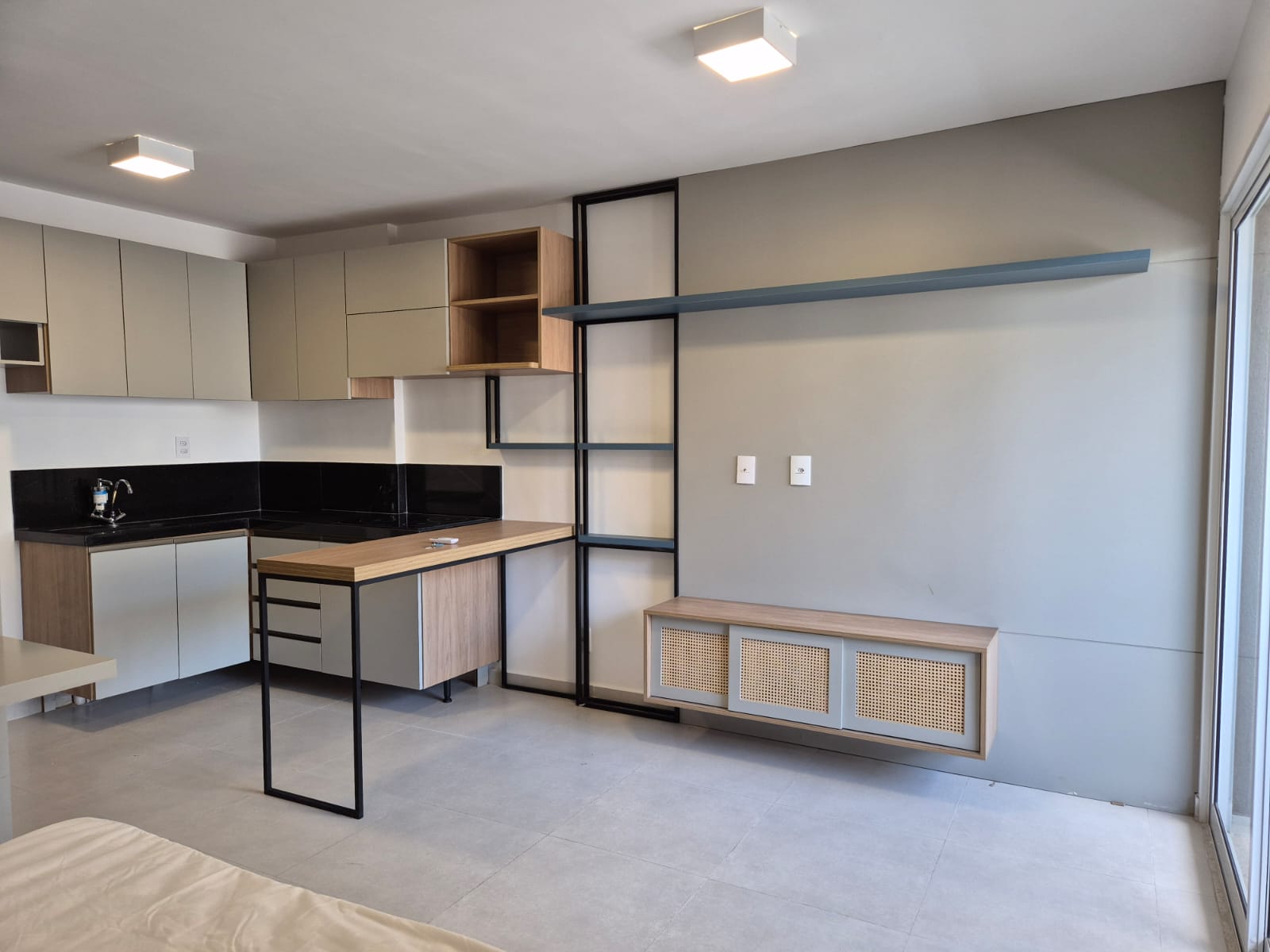 Apartamento com 01 dormitório para alugar, 42 m² por R$ 2.582,23/mês -Centro - Juiz de Fora/MG