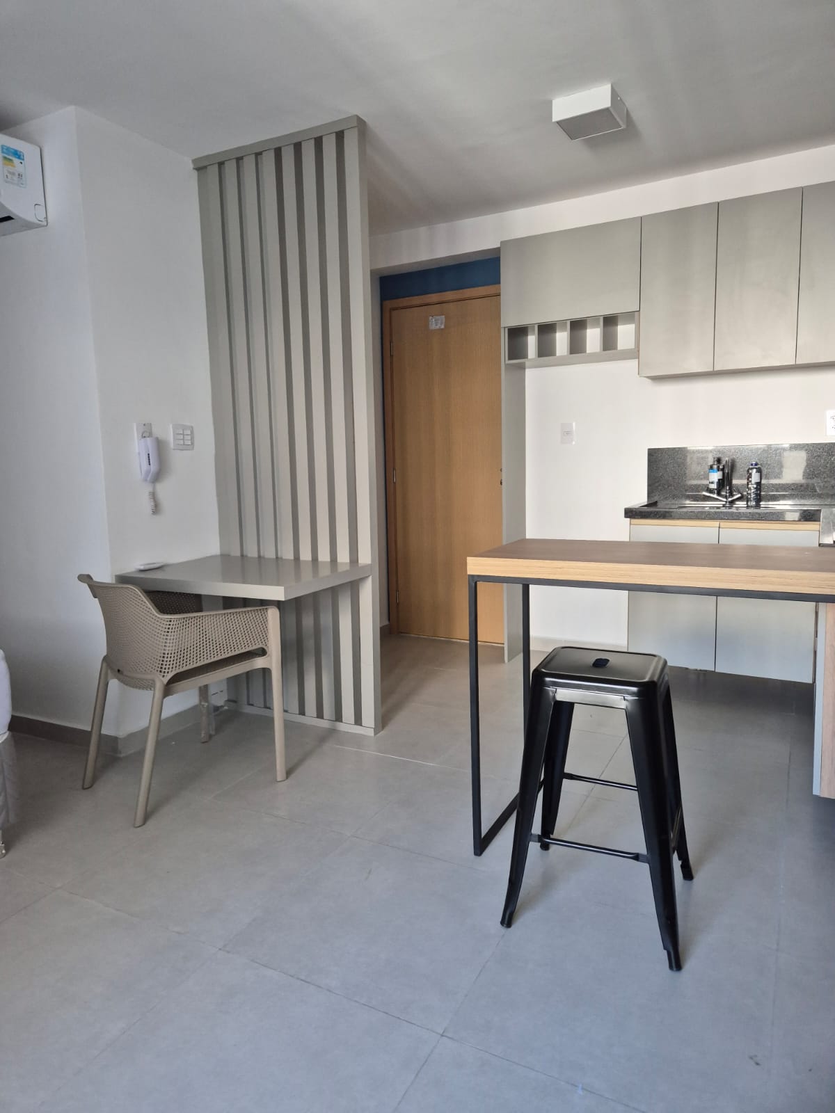 Apartamento com 01 dormitório para alugar, 42 m² por R$ 2.582,23/mês -Centro - Juiz de Fora/MG