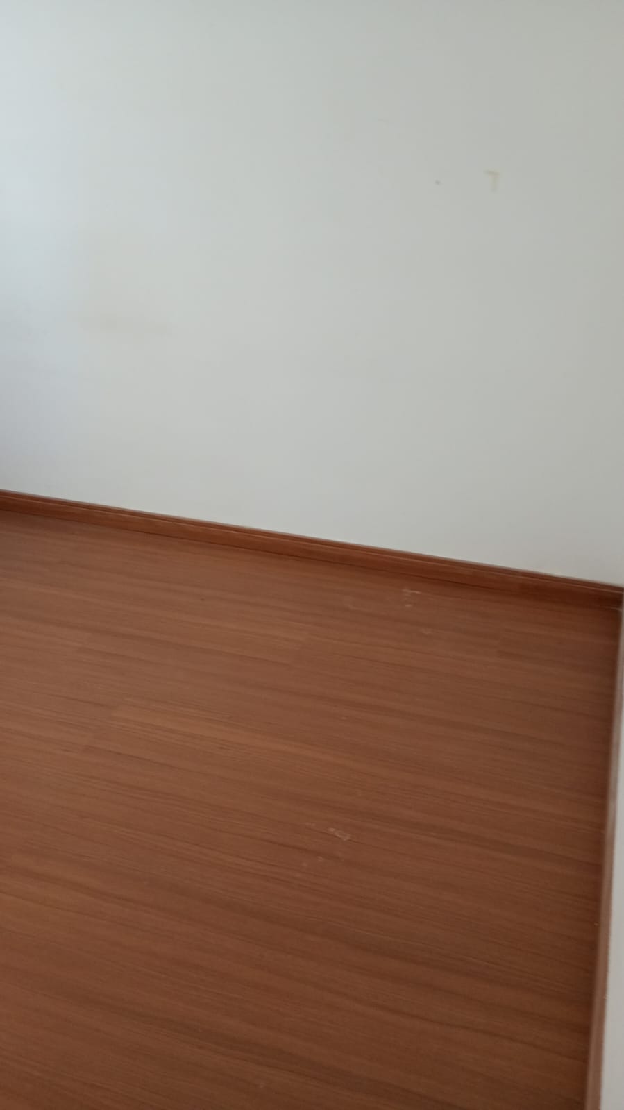 Apartamento com 2 dormitórios para alugar, 50 m² por R$ 910,00/mês - Grama - Juiz de Fora/MG