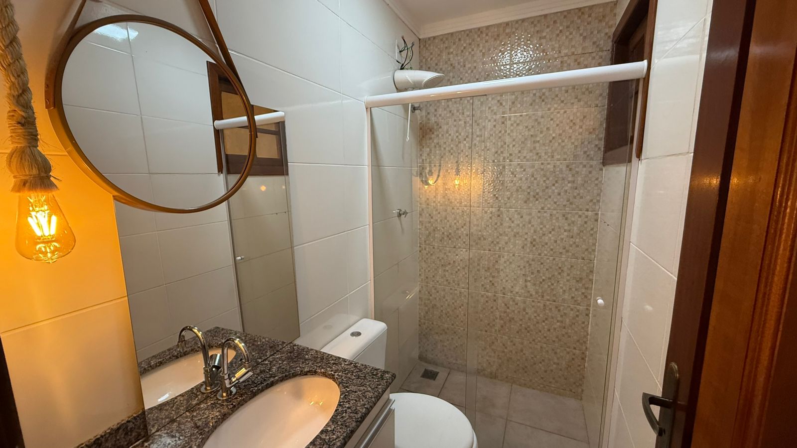Casa duplex  com 02 dormitórios para vender, 80 m² por R$ 319.000,00 - Parque Guarani- Juiz de Fora/MG