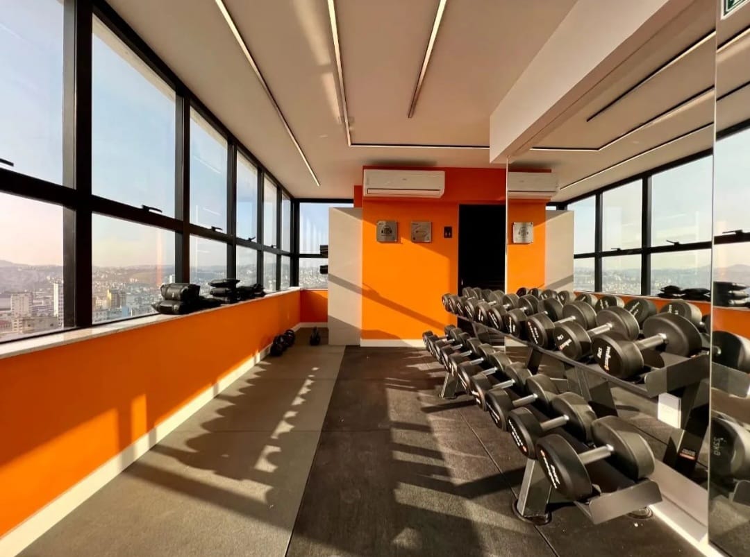 Apartamento com 2 dormitórios para alugar, 50 m² por R$ 3.011,00/mês - Centro - Juiz de Fora/MG