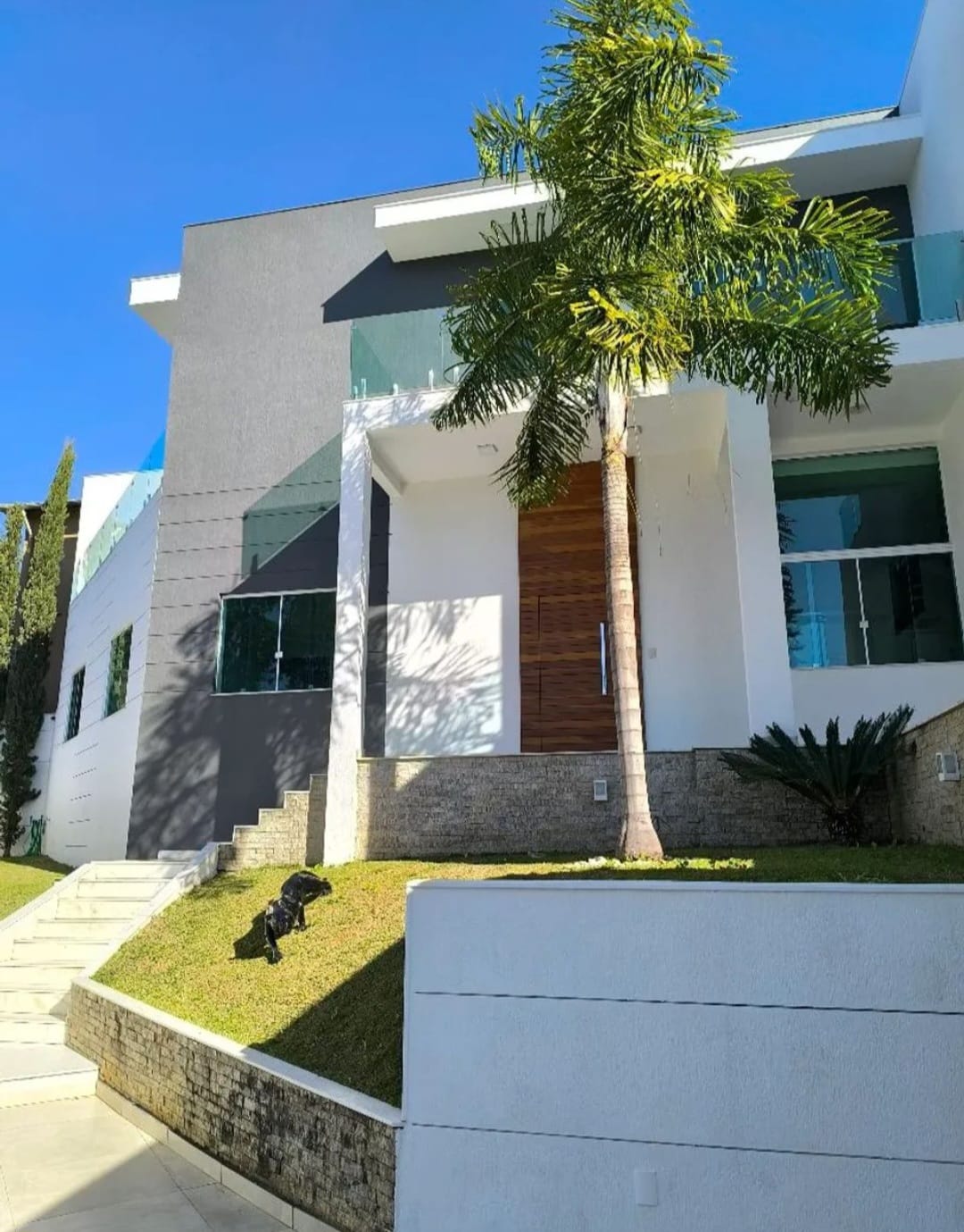 Casa com 04 dormitórios para alugar, 300 m² por R$ 7.200,00/mês - São Pedro - Juiz de Fora/MG
