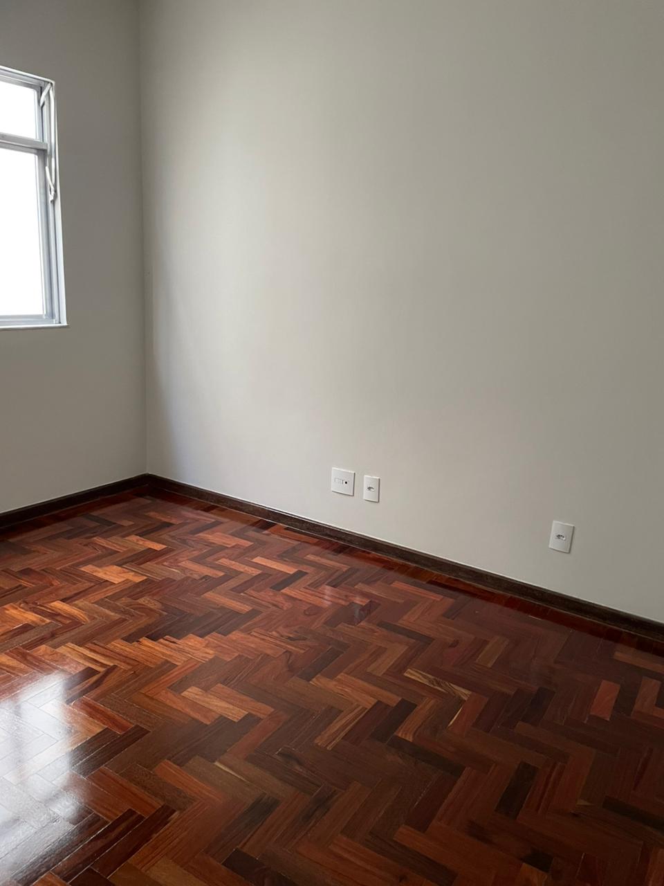 Apartamento com 02 dormitórios para alugar, 86 m² por R$ 1.863,00/mês - São Mateus - Juiz de Fora/MG