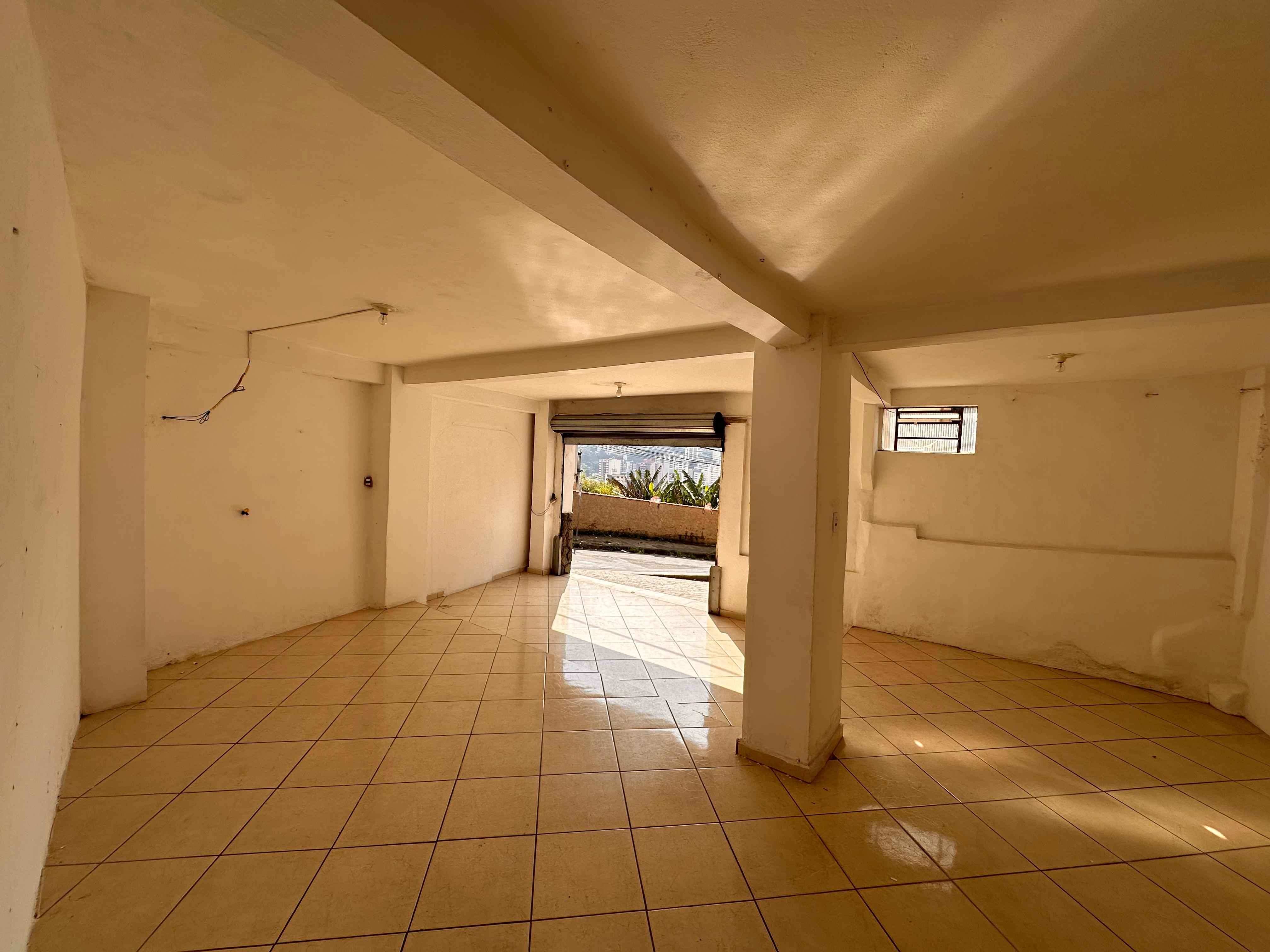 Loja para alugar, 70 m² por R$ 950,00/mês - Mundo Novo - Juiz de Fora/MG