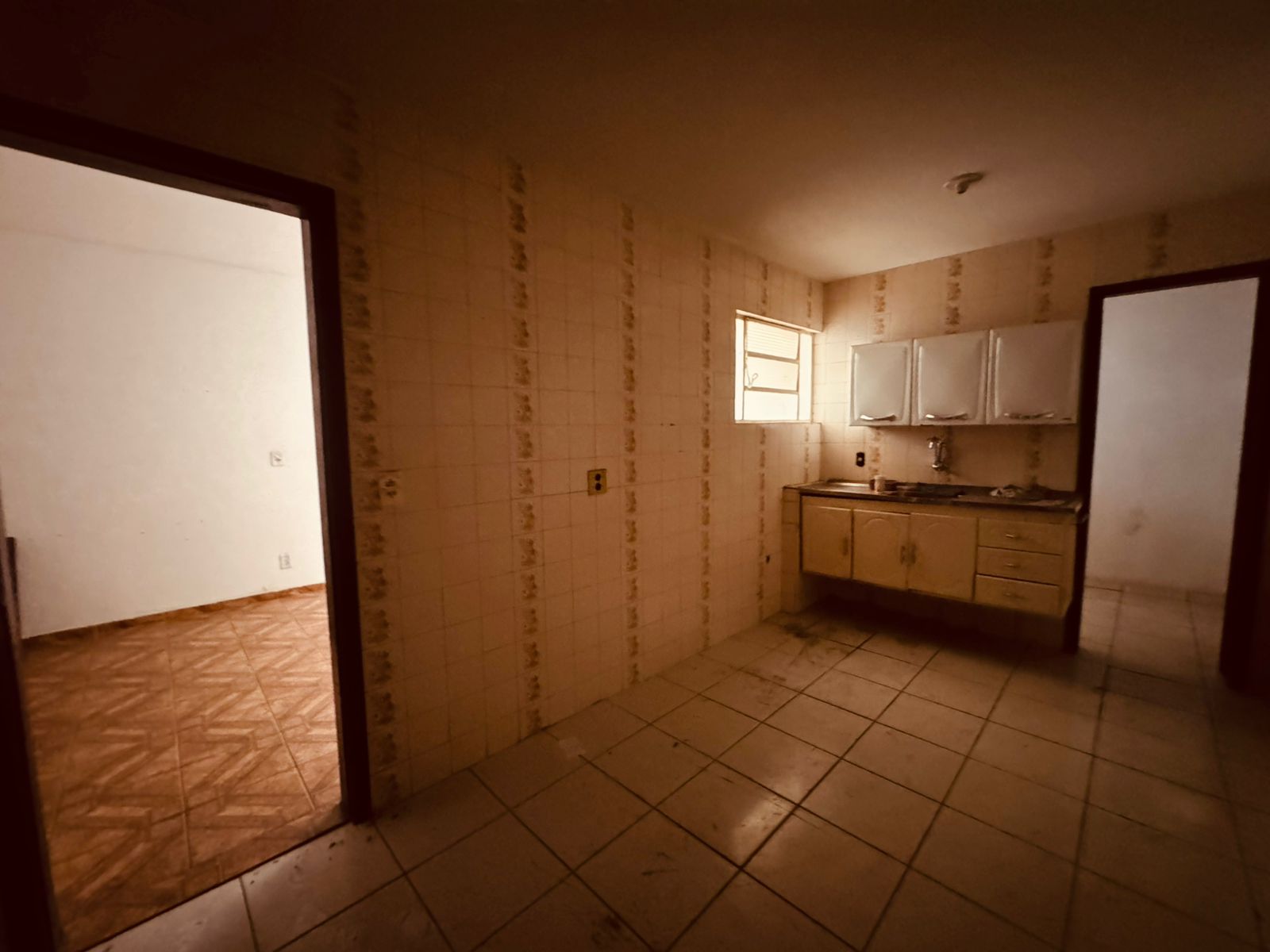 Apartamento com 02 dormitórios para alugar, 66 m² por R$ 1.001,00 mês - Vitorino Braga  - Juiz de Fora/MG