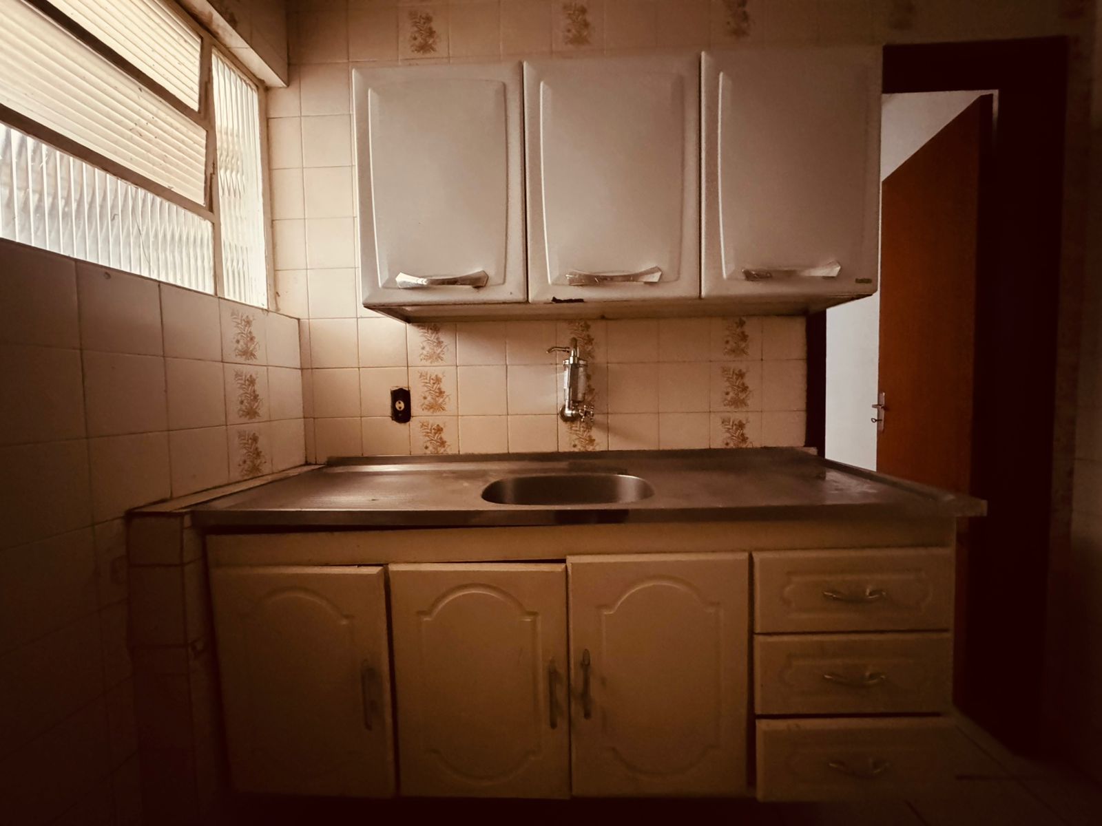 Apartamento com 02 dormitórios à venda, 66 m² por R$165.000,00 - Vitorino Braga - Juiz de Fora/MG
