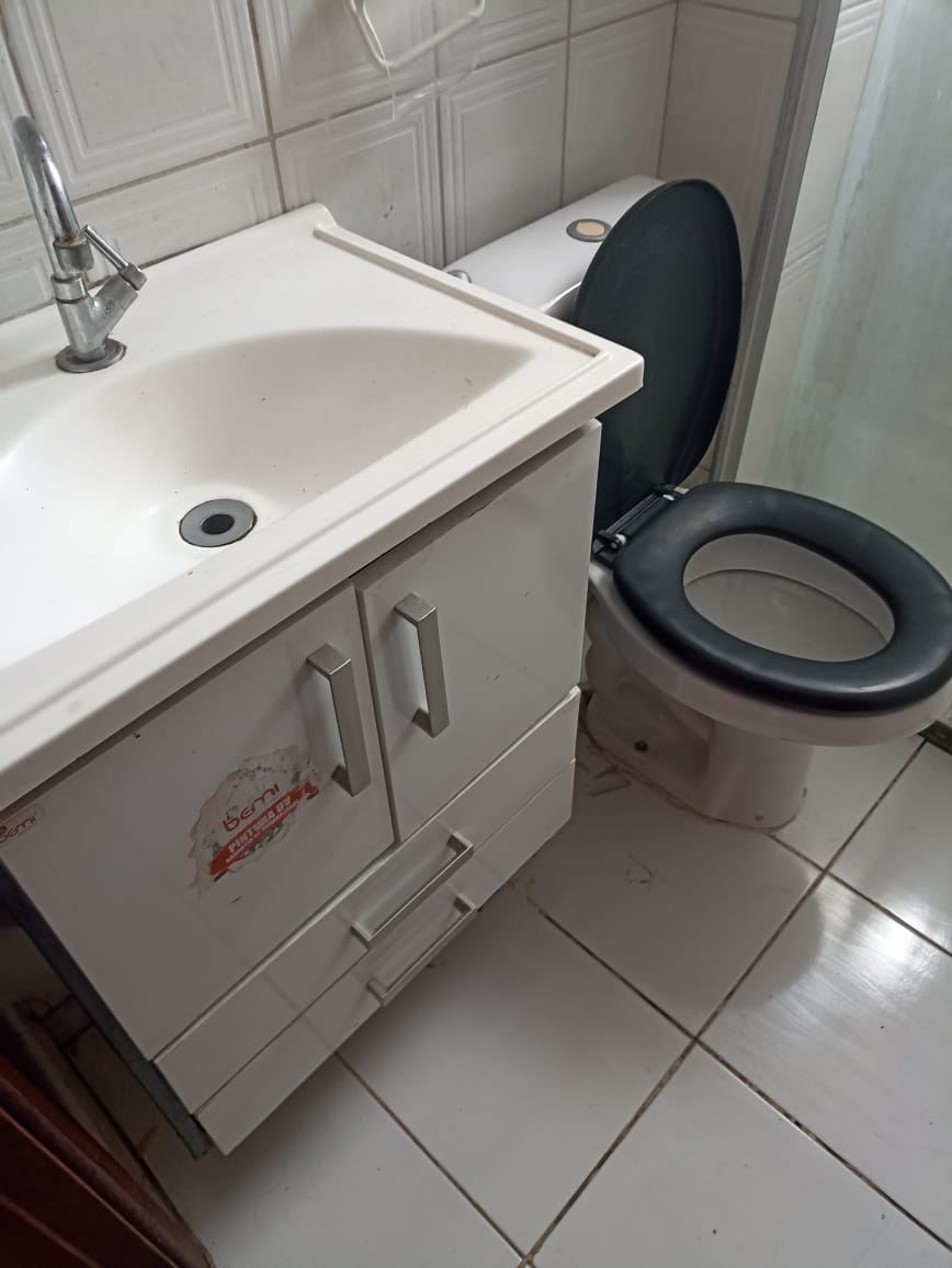 Apartamento com 2 dormitórios para alugar, 50 m² por R$ 750,00/mês - Previdenciários - Juiz de Fora/MG