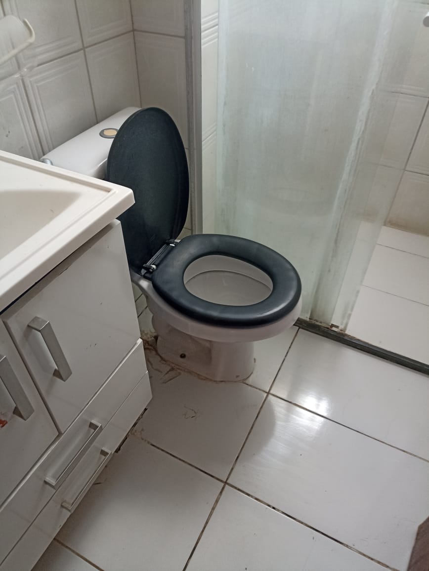 Apartamento com 2 dormitórios para alugar, 50 m² por R$ 750,00/mês - Previdenciários - Juiz de Fora/MG