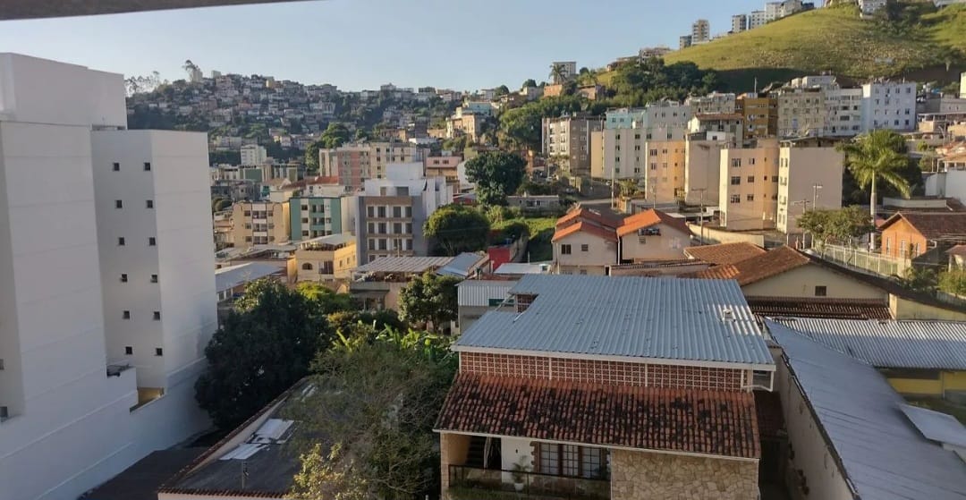 Apartamento com 03 dormitórios à venda, 175 m² por R$ 280.000,00 - Bandeirantes - Juiz de Fora/MG