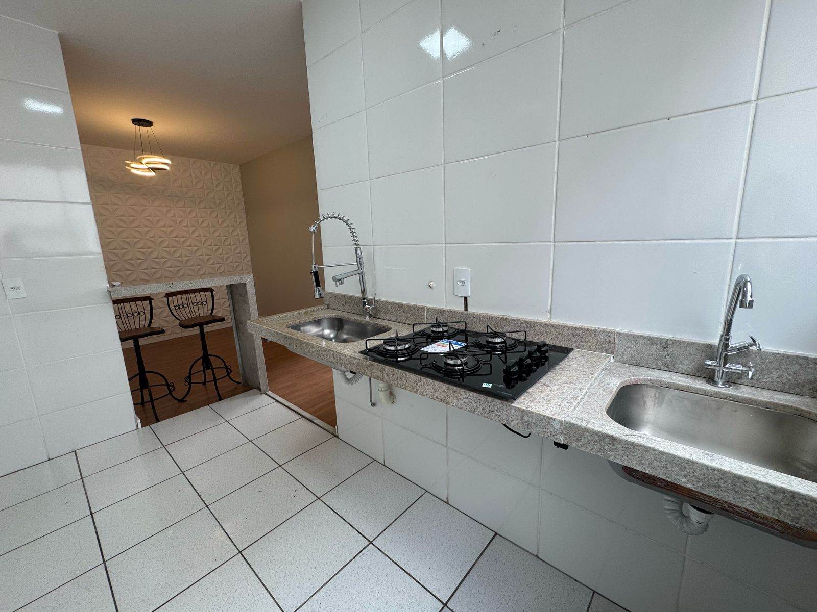 Apartamento com 2 dormitórios para venda, 50 m² por R$ 155.000,00 - Nova Califórnia - Juiz de Fora/MG