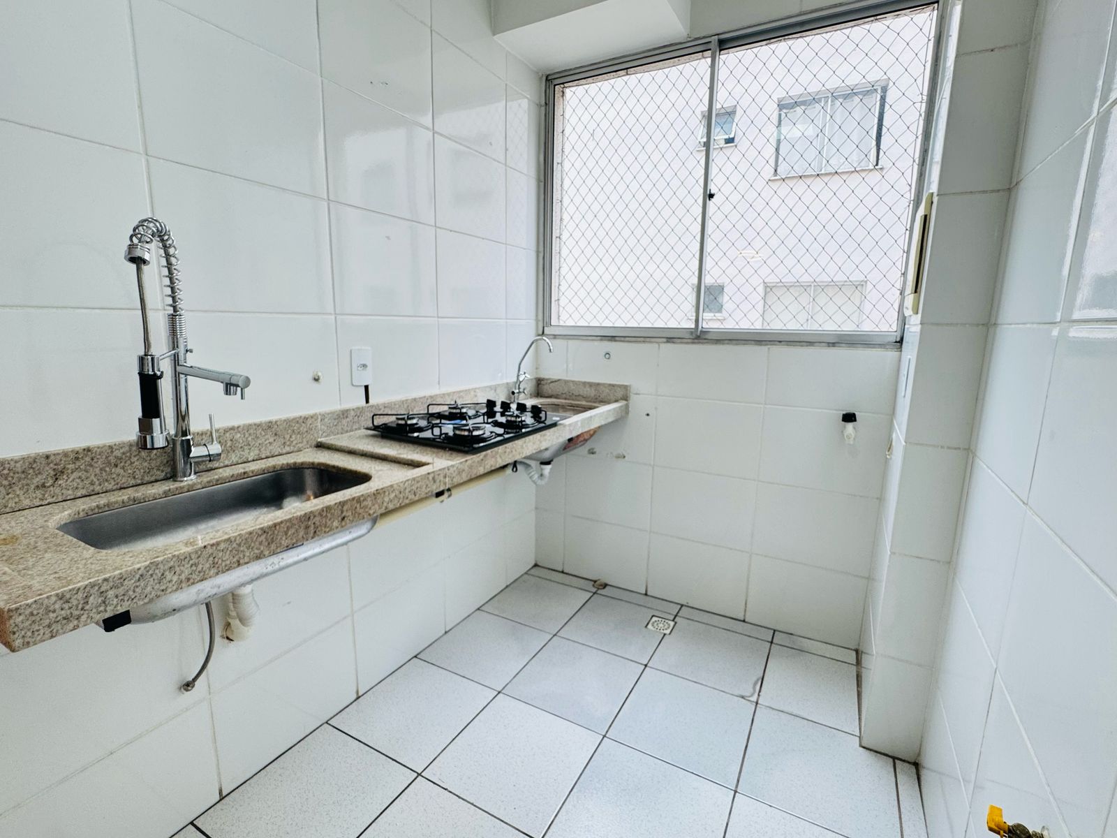 Apartamento com 2 dormitórios para venda, 50 m² por R$ 155.000,00 - Nova Califórnia - Juiz de Fora/MG