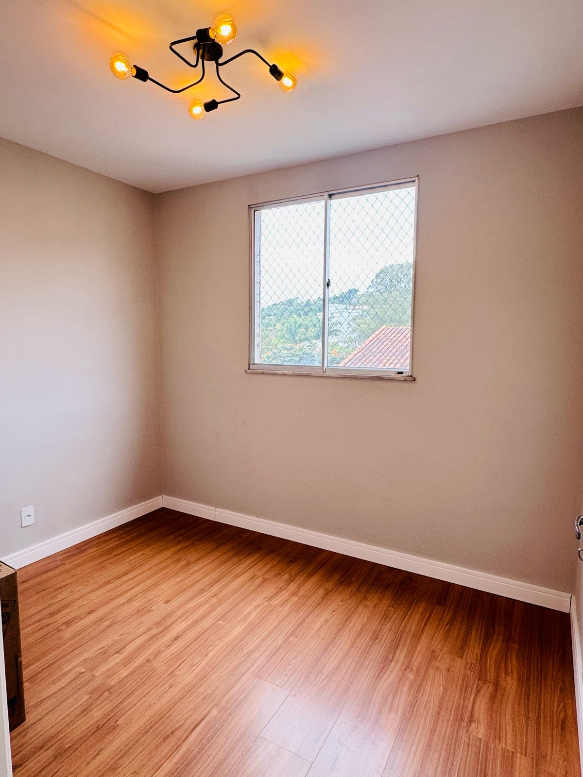 Apartamento com 2 dormitórios para venda, 50 m² por R$ 155.000,00 - Nova Califórnia - Juiz de Fora/MG