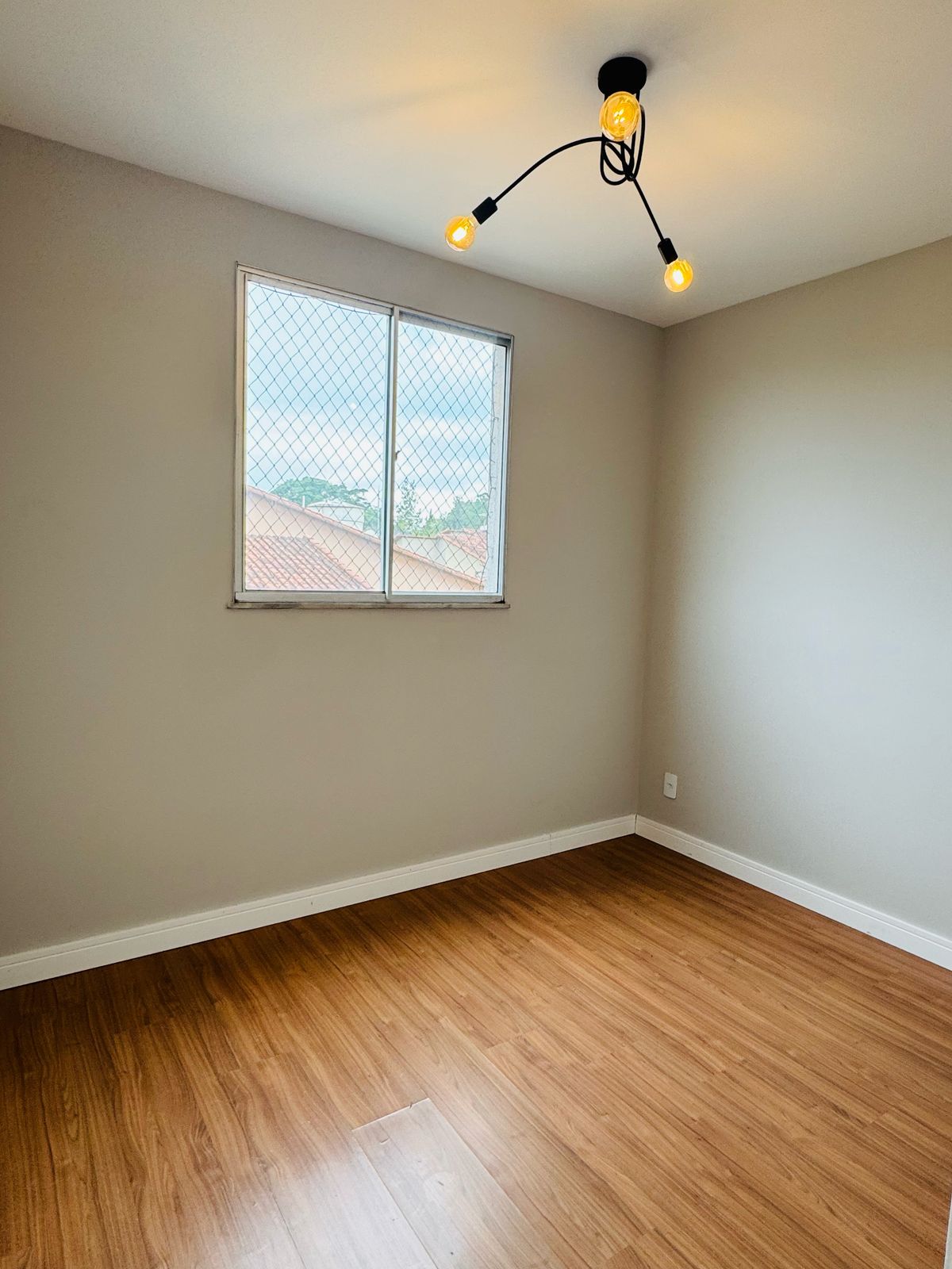 Apartamento com 2 dormitórios para venda, 50 m² por R$ 155.000,00 - Nova Califórnia - Juiz de Fora/MG