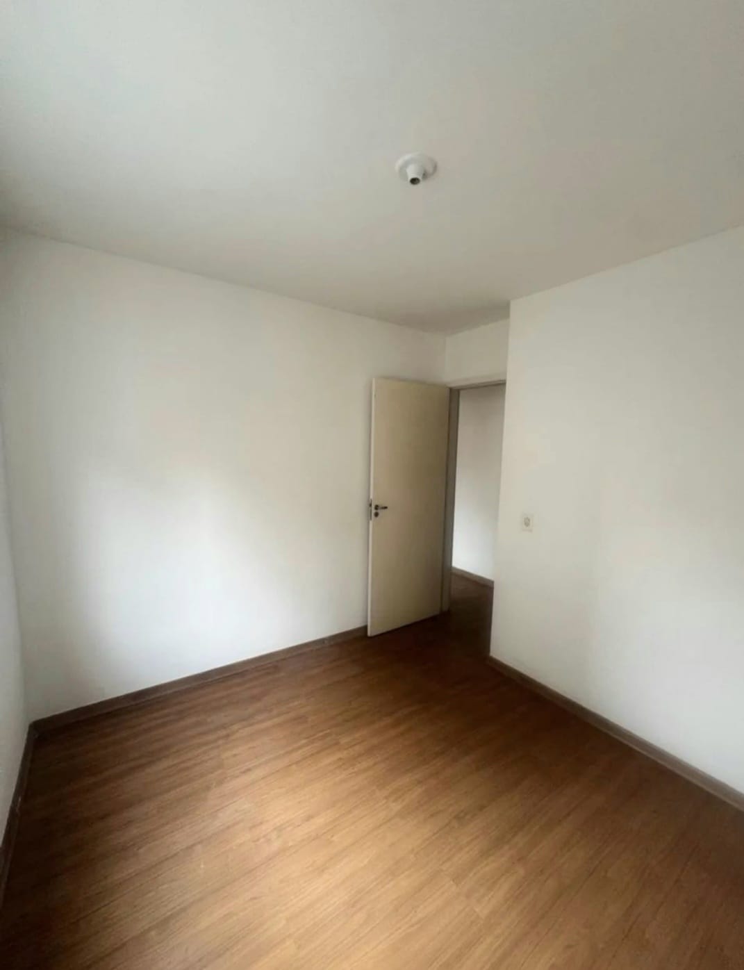 Apartamento com 2 dormitórios para alugar, 53 m² por R$ 1.325,00/mês -Borboleta- Juiz de Fora/MG