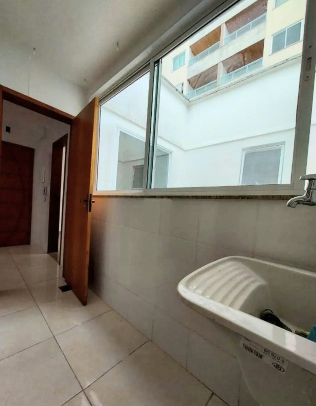 Apartamento com 2 dormitórios para alugar, 84 m² por R$ 1.843,00/mês - Grama - Juiz de Fora/MG