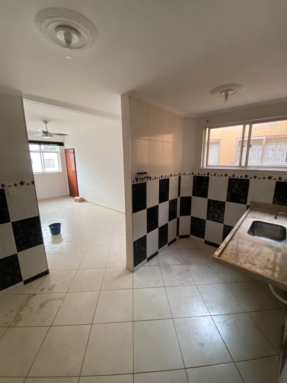 Apartamento com 2 Quartos e 1 banheiro à Venda, 66 m² por R$ 219.990