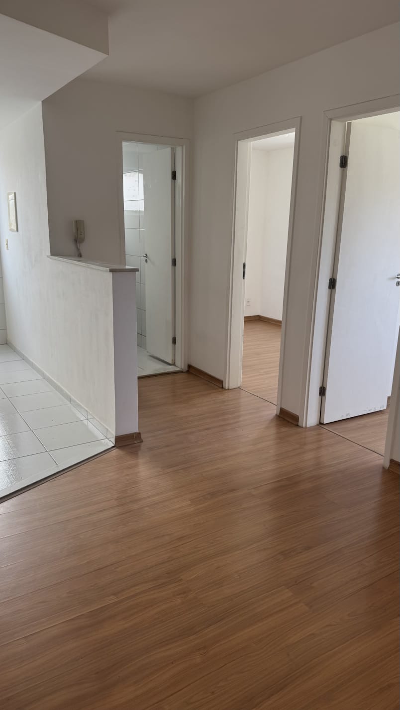 Apartamento com 2 dormitórios para alugar,  por R$ 910,00/mês - Francisco Bernardino - Juiz de Fora/MG