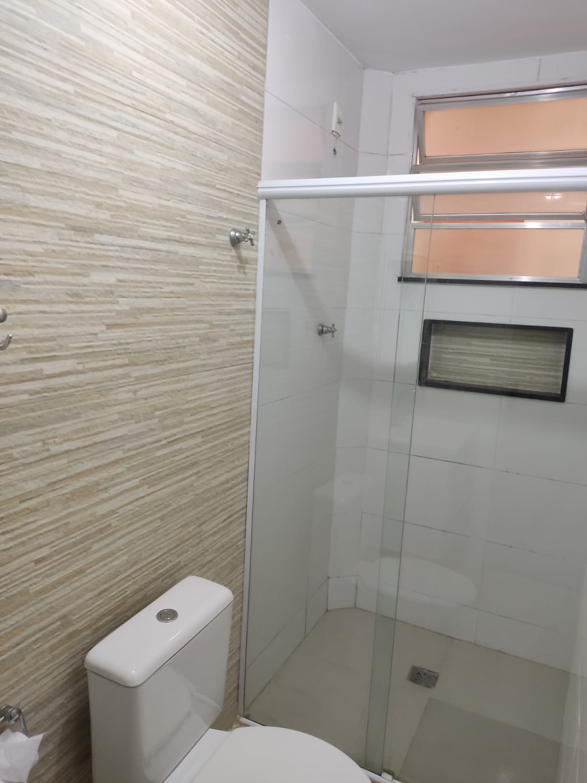 Kitnet com 01 dormitório para alugar, 40 m² por R$ 1.350,00/mês - Centro - Juiz de Fora/MG