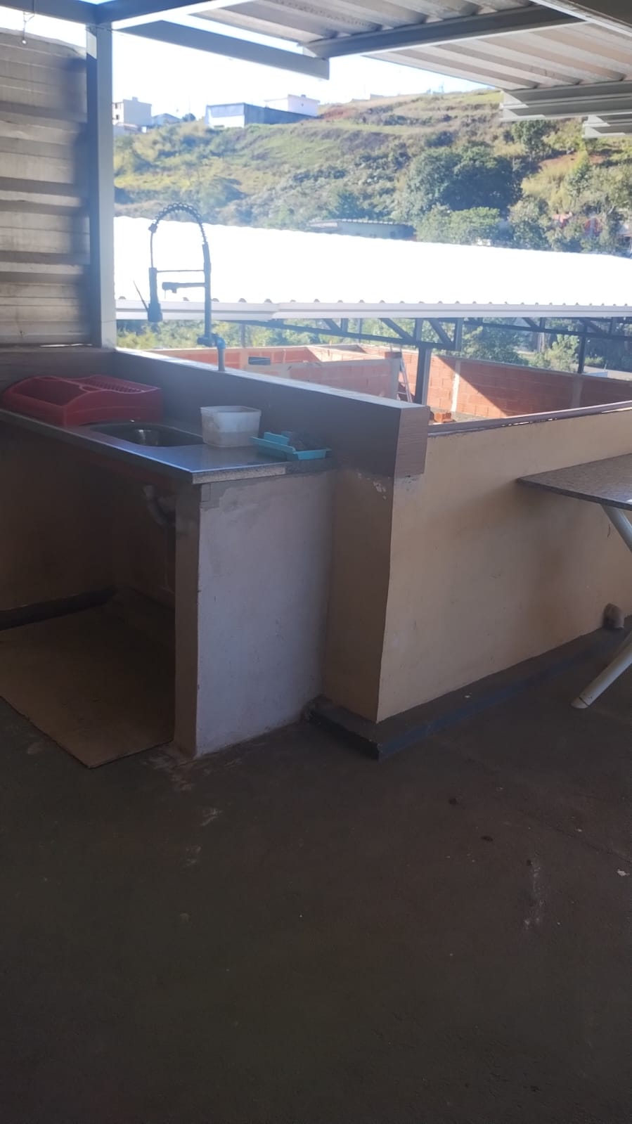  Casa no São Pedro / JF Mobiliada- R$ 2.000,00 mes