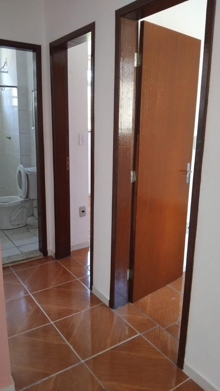 Apartamento  com 2 dormitórios para alugar,45 m² por R$710,00/mês -Nova California - Juiz de Fora/MG