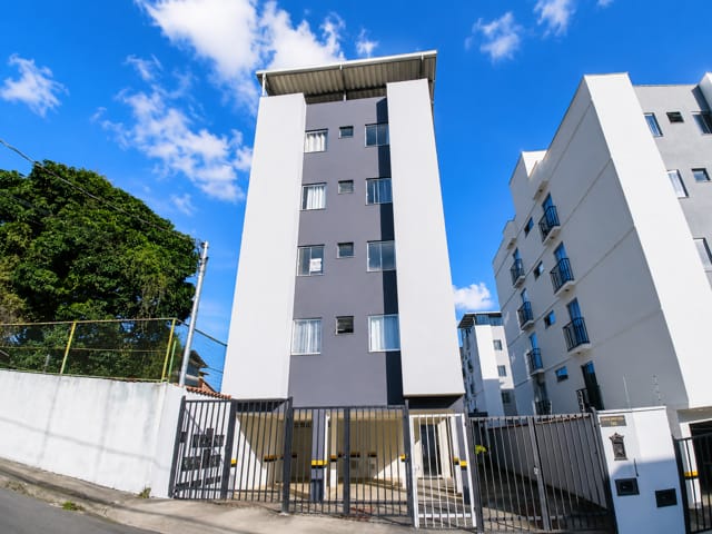 Apartamento com 02 dormitórios para alugar, 60 m² por R$ 1.342,00/mês - Marilandia - Juiz de Fora/MG