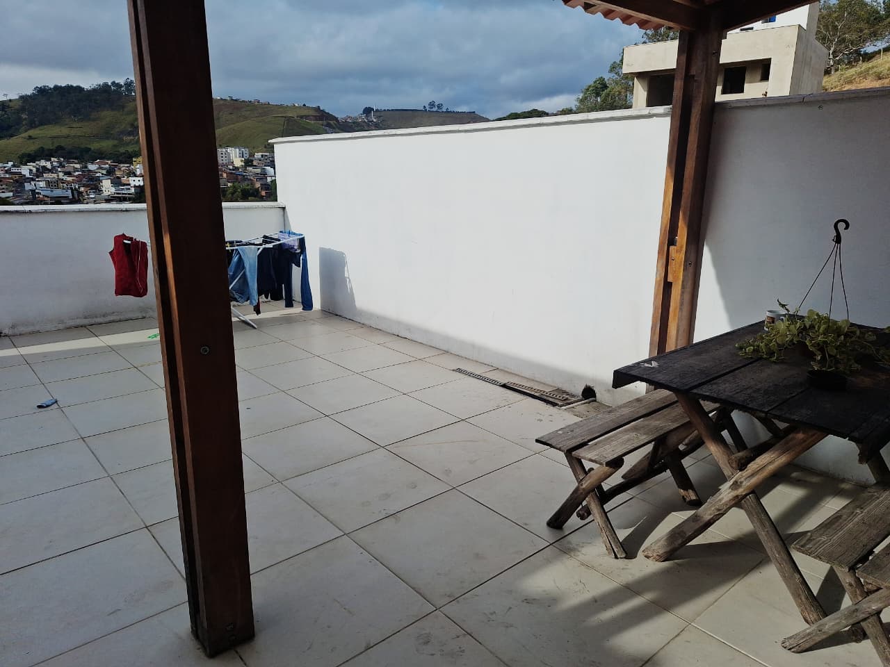 Venda de cobertura R$ 319.900,00 no bairro Jardim São João .