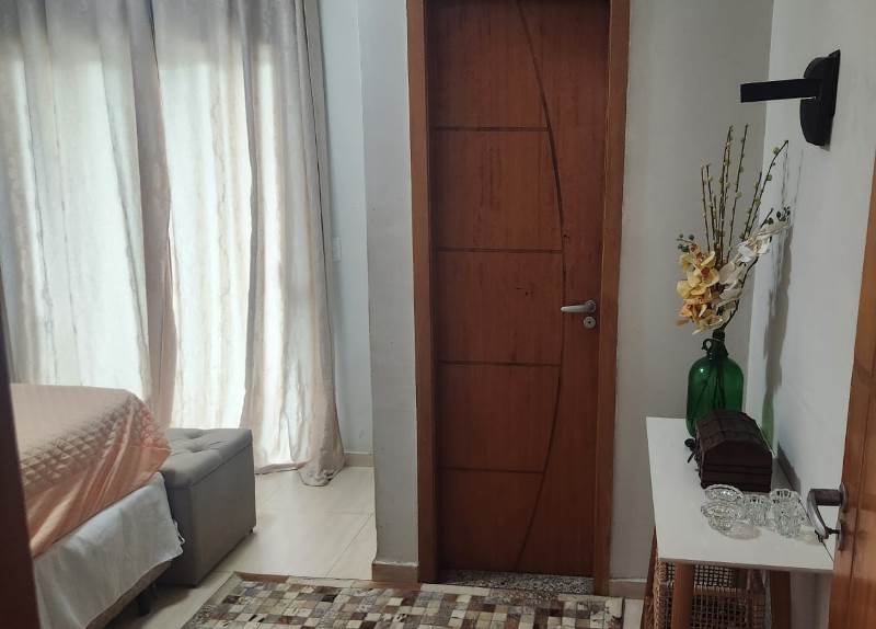Ótima Casa Duplex 3 Qts (1 Suíte) no Bairro Araújo ( Edgard Werneck)