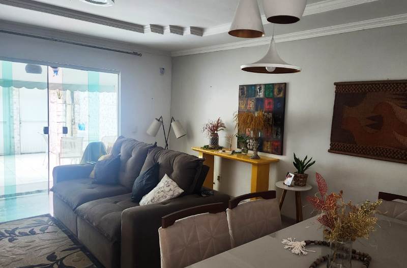 Ótima Casa Duplex 3 Qts (1 Suíte) no Bairro Araújo ( Edgard Werneck)