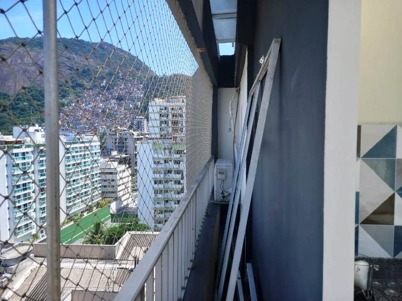 Ótima Cobertura Duplex 2 Qts (1suíte) e Dependências em Botafogo