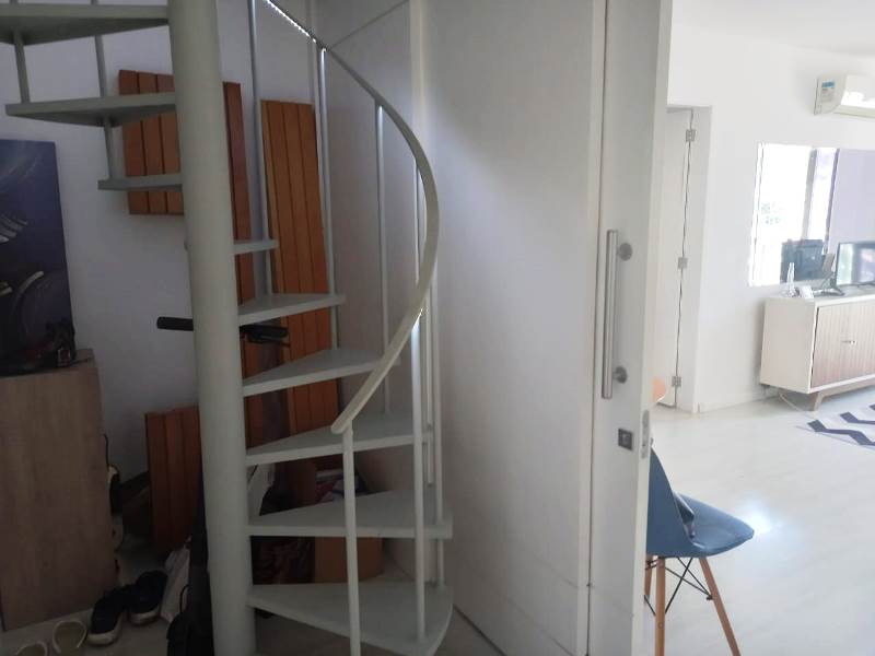 Ótima Cobertura Duplex 2 Qts (1suíte) e Dependências em Botafogo