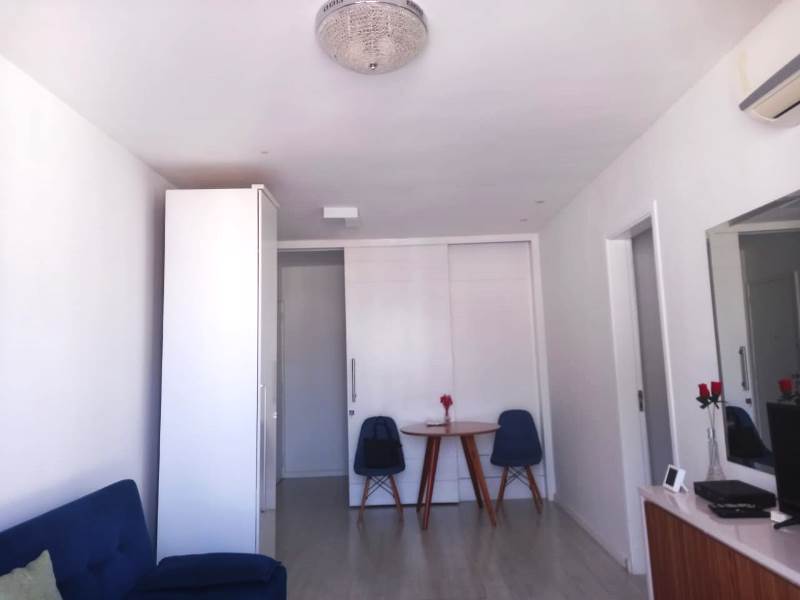 Ótima Cobertura Duplex 2 Qts (1suíte) e Dependências em Botafogo