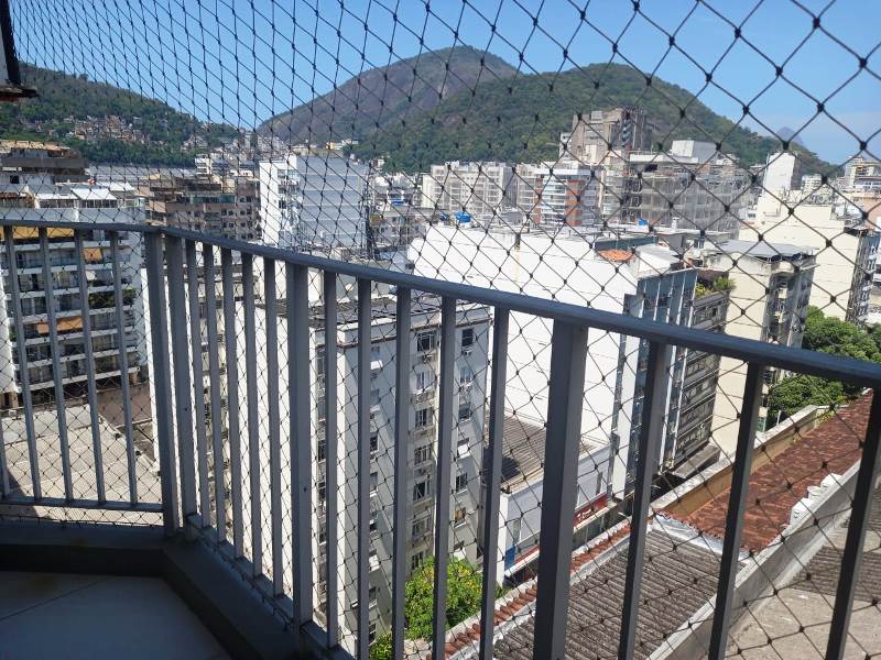 Ótima Cobertura Duplex 2 Qts (1suíte) e Dependências em Botafogo