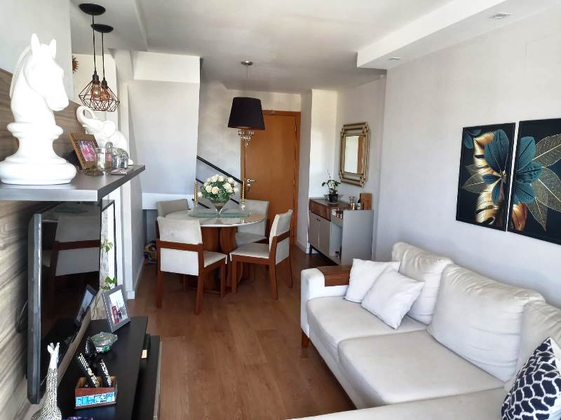 Excelente Cobertura Duplex com 3 Qts Via Alto Mapendi