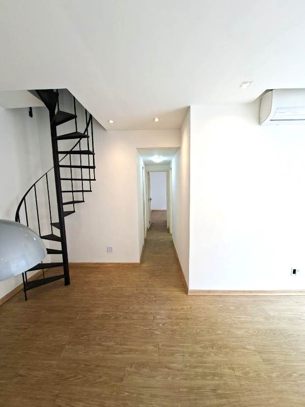 Ótima Cobertura Duplex 2 Qts (1Suíte) e Deps .Centro da Freguesia JPA
