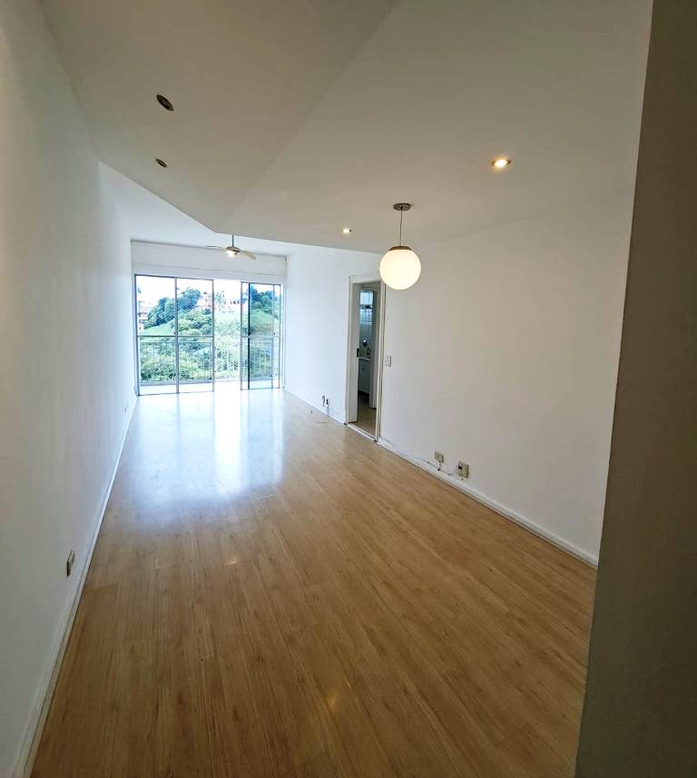 Ótimo Apto 2 Varandas, 2 Qtos (1Suite) e Dependências Junto Lgo Pechincha 